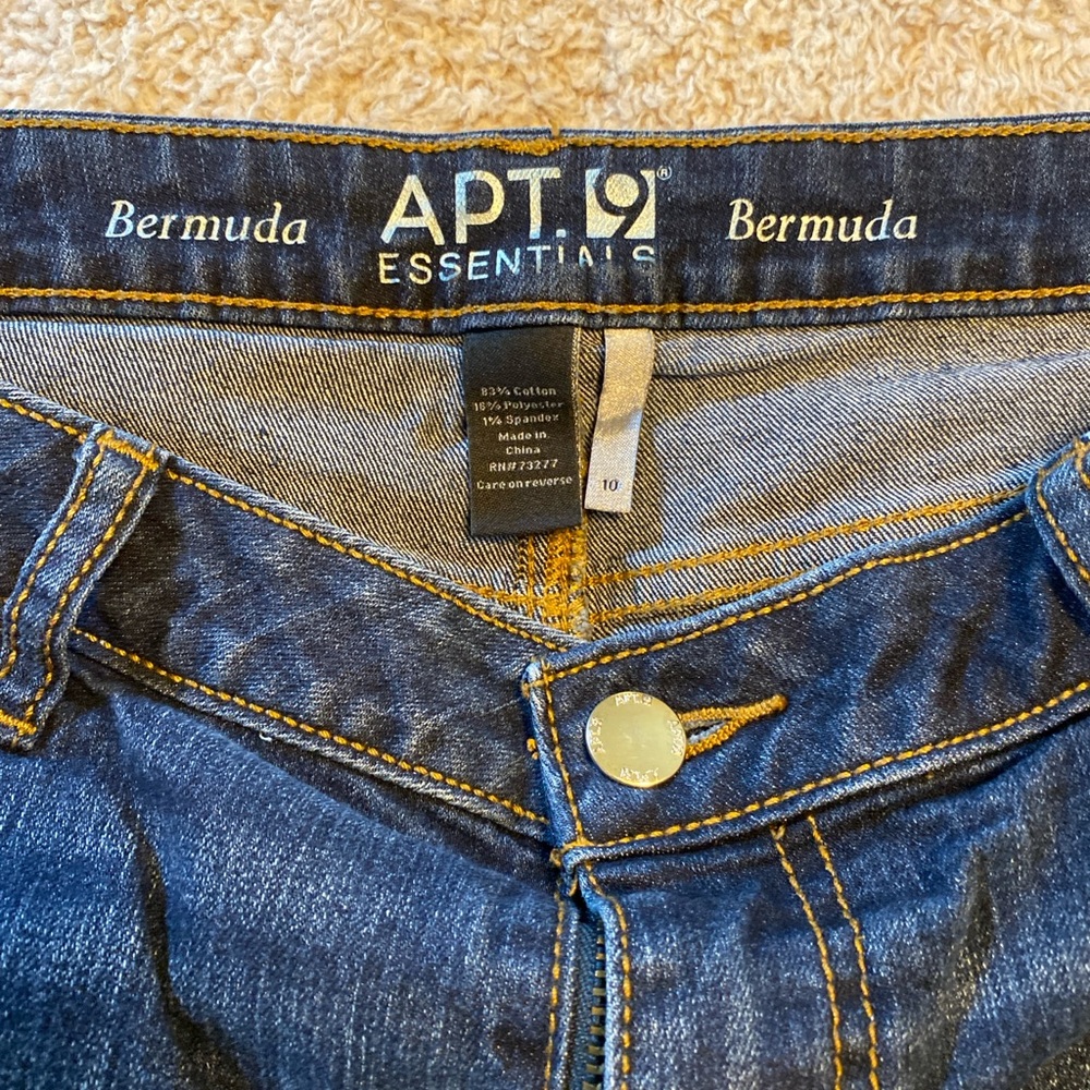 Apt. 9 Essentials Blue Denim Shorts - Picture 2 of 4